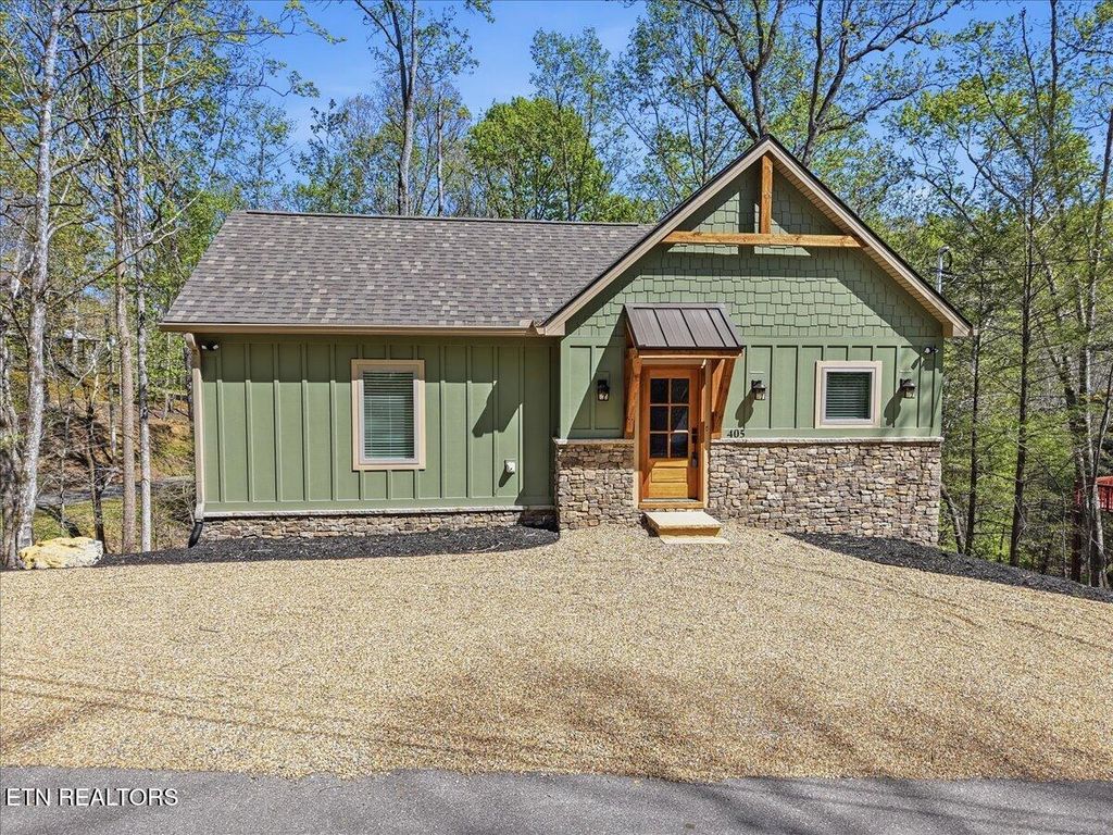 Photo of 405 Laurel Trace Rd, Townsend, TN 37882 (MLS # 1323141)