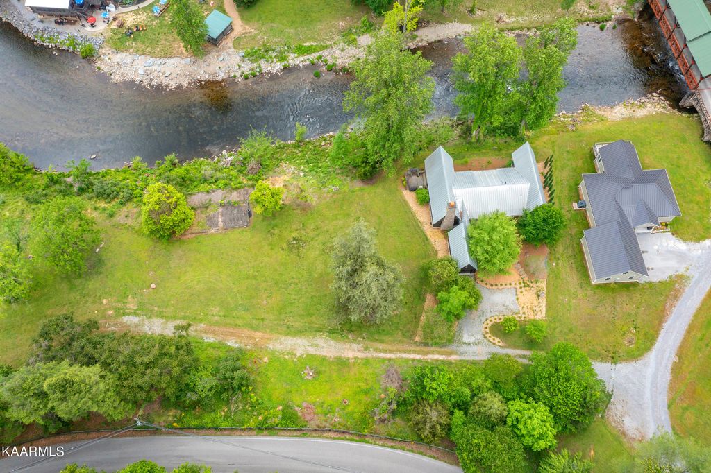 Photo of 264 Rafter Rd, Tellico Plains, TN 37385 (MLS # 1227296)