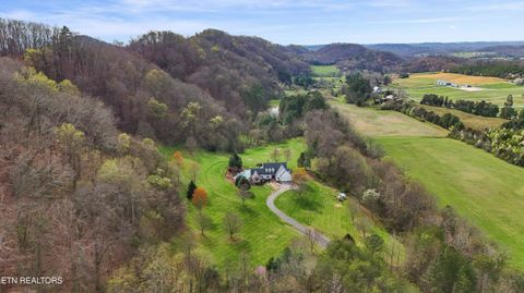 Photo of 2740 Mccammon Rd, Rockford, TN 37853 (MLS # 1333375)