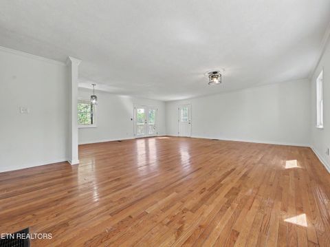 Tiny photo for 138 S Gaylor Rd, LaFollette, TN 37766 (MLS # 1334543)