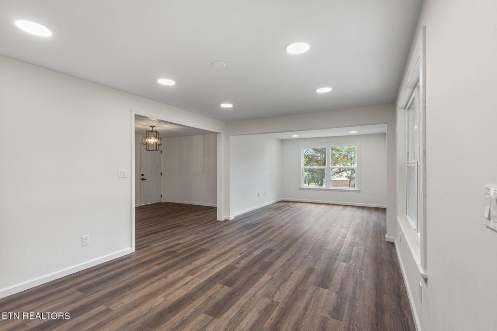 Photo of 135 County Road 510, Englewood, TN 37329 (MLS # 1310463)