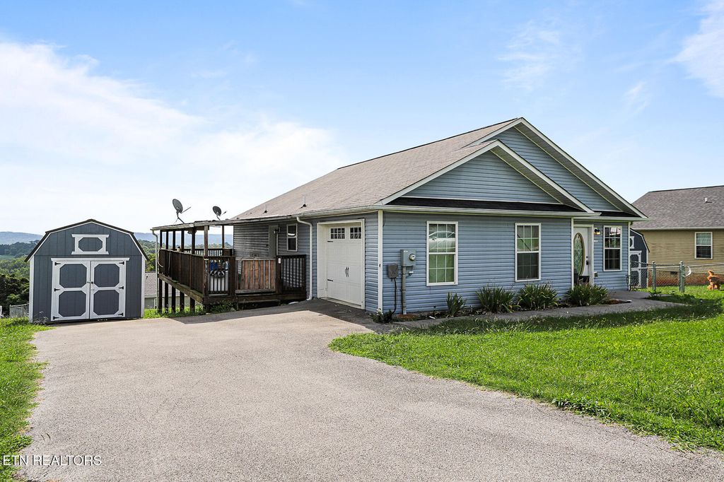 Photo of 1263 Jessica Loop, Jefferson City, TN 37760 (MLS # 1312254)