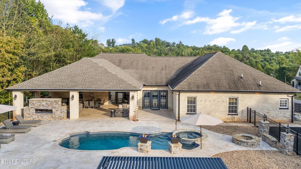 Photo of 219 Bletchley Park Drive, Friendsville, TN 37737 (MLS # 1314974)