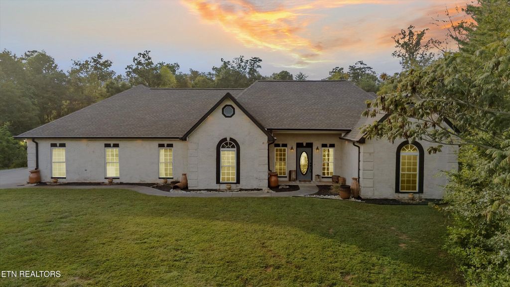 Photo of 219 Bletchley Park Drive, Friendsville, TN 37737 (MLS # 1314974)