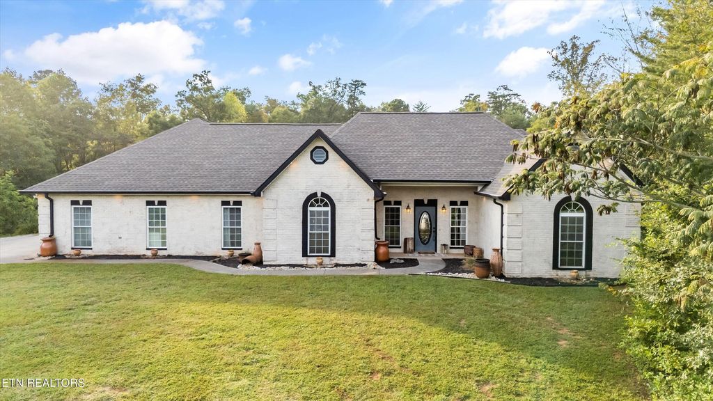 Photo of 219 Bletchley Park Drive, Friendsville, TN 37737 (MLS # 1314974)