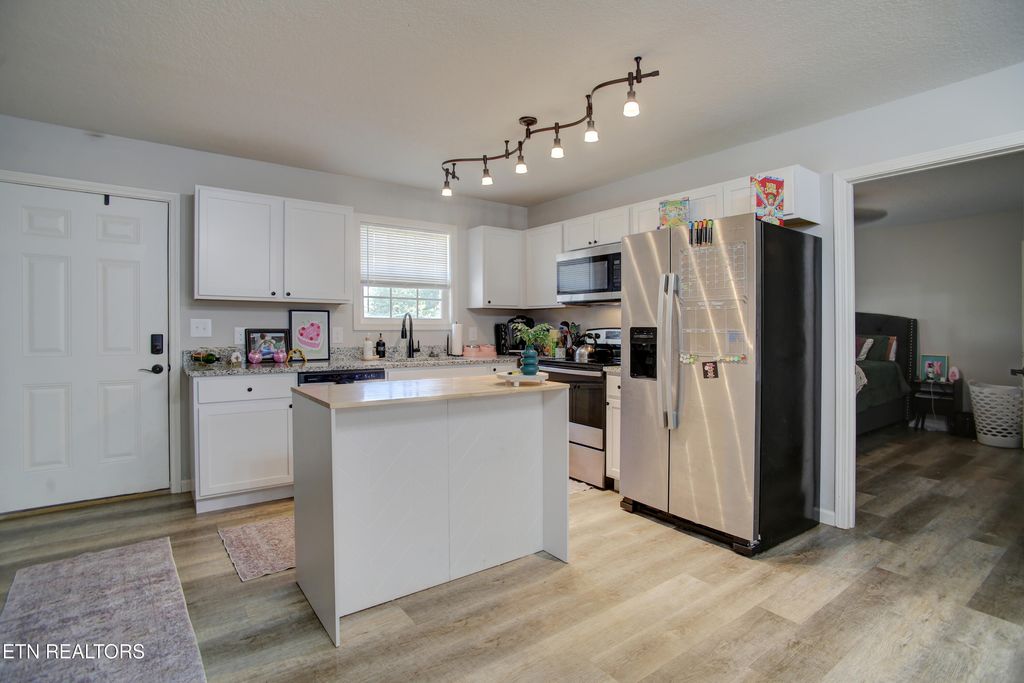 Photo of 3225 Four M Circle, Kodak, TN 37764 (MLS # 1316450)