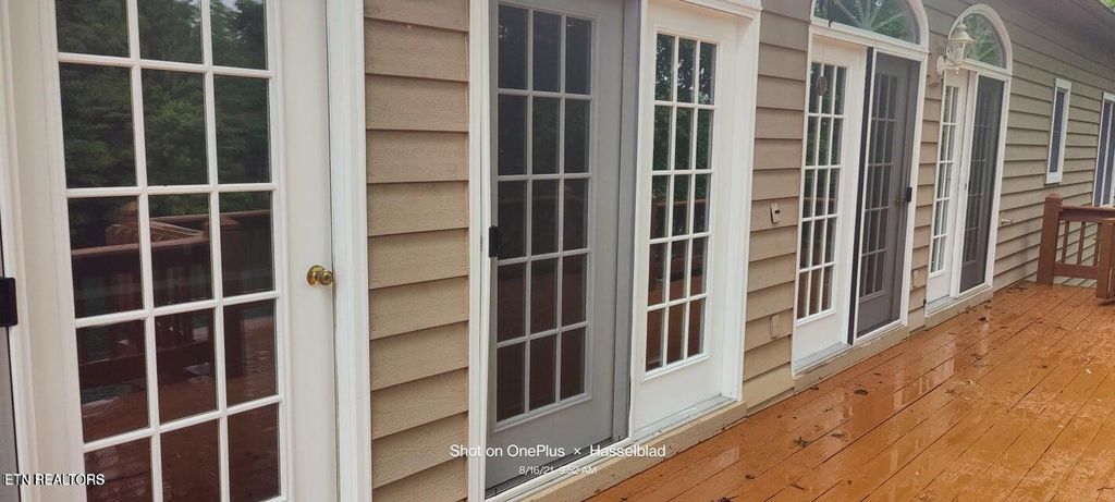 Photo of 129 Shore Lane, Crossville, TN 38558 (MLS # 1320223)