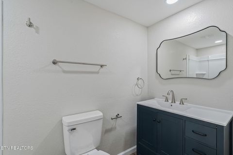 Tiny photo for 902 Summer St, Loudon, TN 37774 (MLS # 1331160)