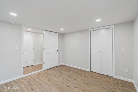 Tiny photo for 902 Summer St, Loudon, TN 37774 (MLS # 1331160)