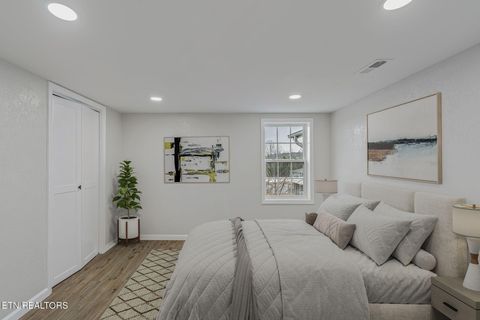 Tiny photo for 902 Summer St, Loudon, TN 37774 (MLS # 1331160)