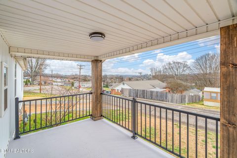 Tiny photo for 902 Summer St, Loudon, TN 37774 (MLS # 1331160)