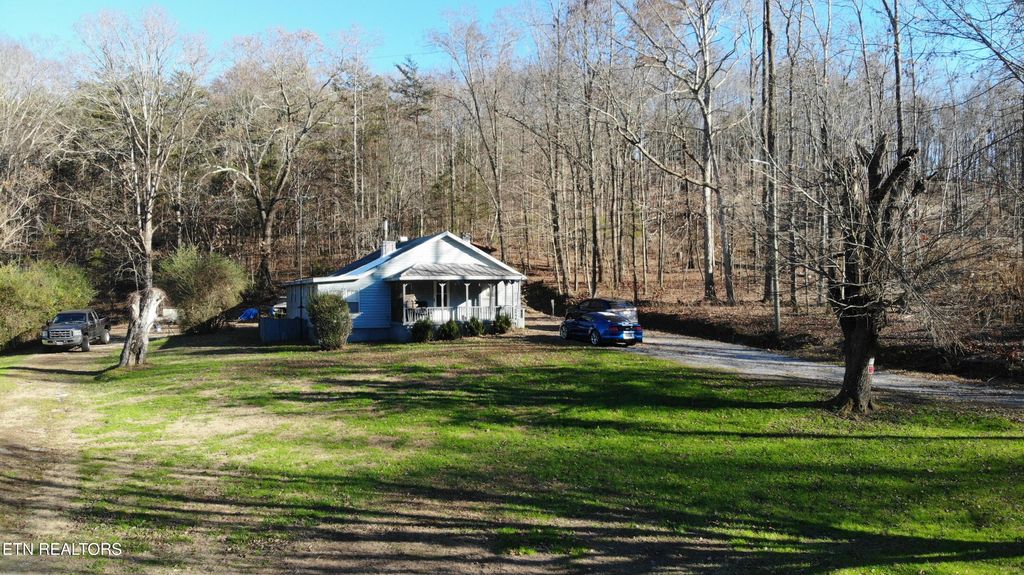 Photo of 176 Billingsley Rd, Sweetwater, TN 37874 (MLS # 1322835)