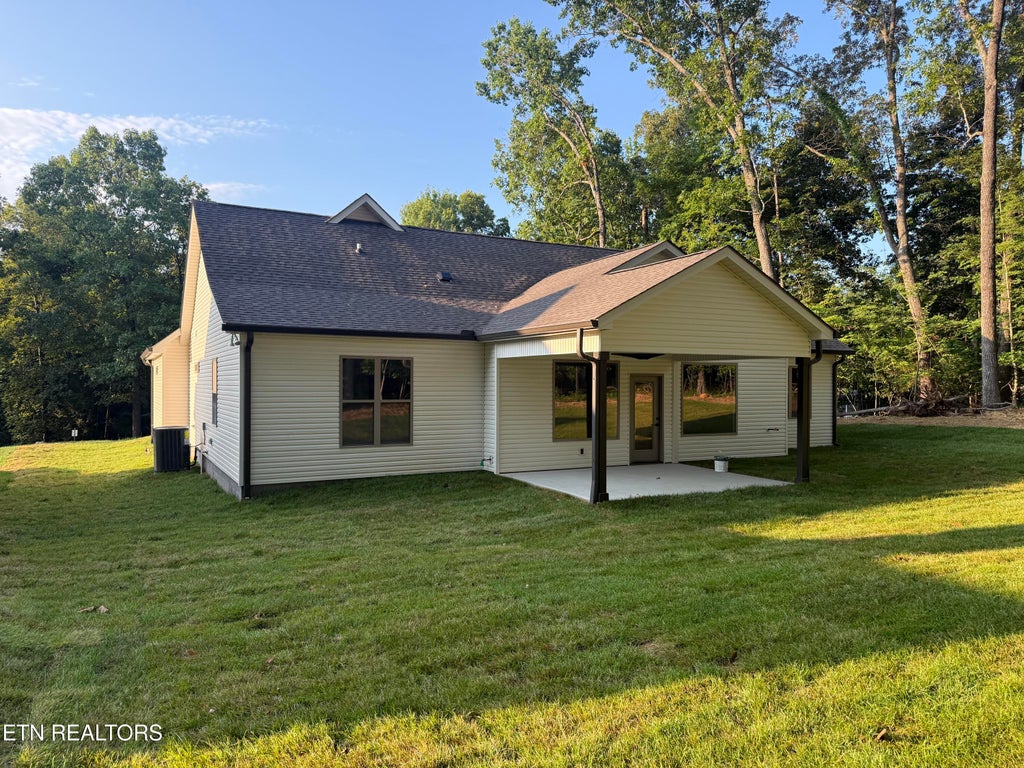 Photo of 230 Ootsima Way, Loudon, TN 37774 (MLS # 1351075)