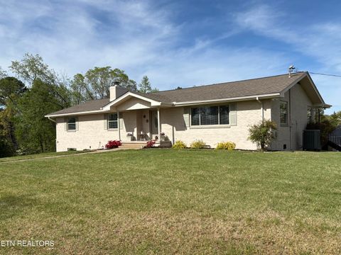 Photo of 2001 Evergreen Circle, Lenoir City, TN 37772 (MLS # 1335551)