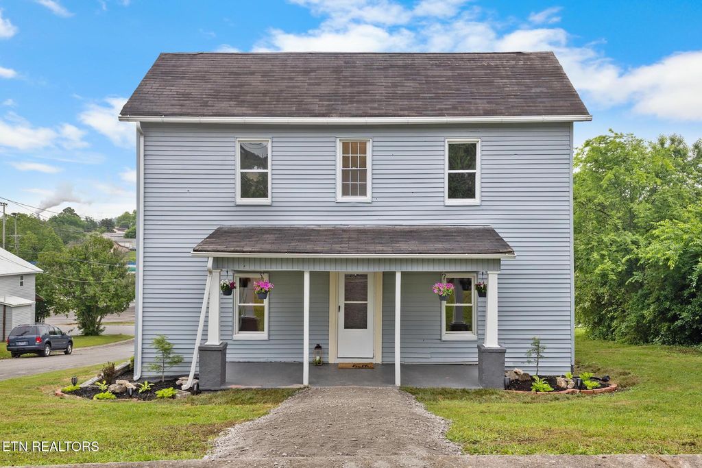 Photo of 501 Ferry St, Loudon, TN 37774 (MLS # 1299942)