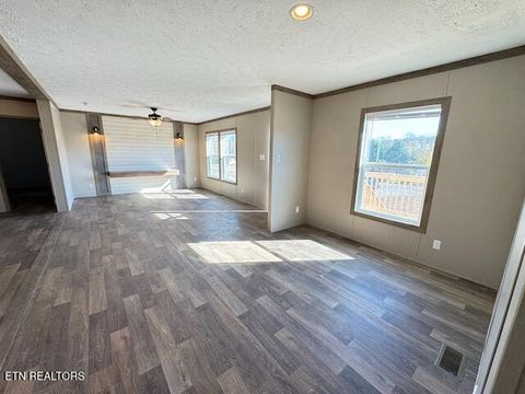 Tiny photo for 128 2nd St, Rockwood, TN 37854 (MLS # 1320808)