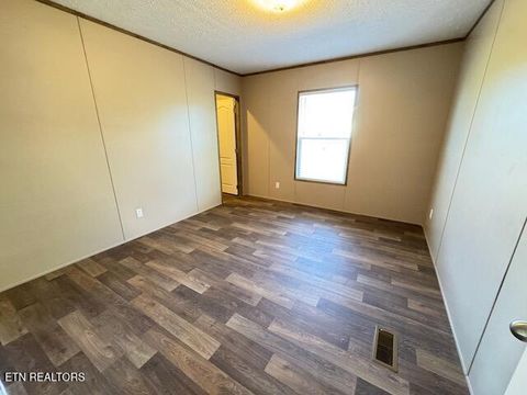 Tiny photo for 128 2nd St, Rockwood, TN 37854 (MLS # 1320808)