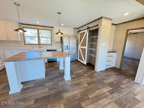 Tiny photo for 128 2nd St, Rockwood, TN 37854 (MLS # 1320808)