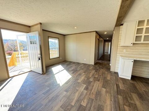 Tiny photo for 128 2nd St, Rockwood, TN 37854 (MLS # 1320808)