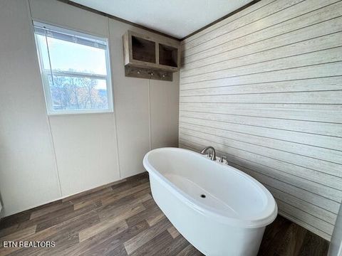 Tiny photo for 128 2nd St, Rockwood, TN 37854 (MLS # 1320808)