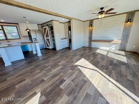 Tiny photo for 128 2nd St, Rockwood, TN 37854 (MLS # 1320808)