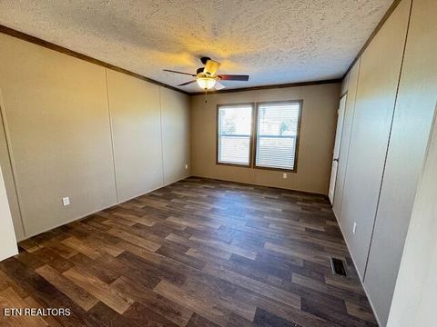 Tiny photo for 128 2nd St, Rockwood, TN 37854 (MLS # 1320808)