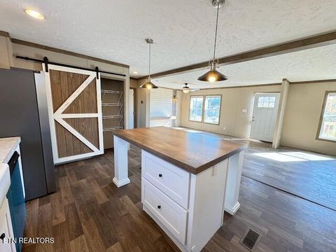 Tiny photo for 128 2nd St, Rockwood, TN 37854 (MLS # 1320808)