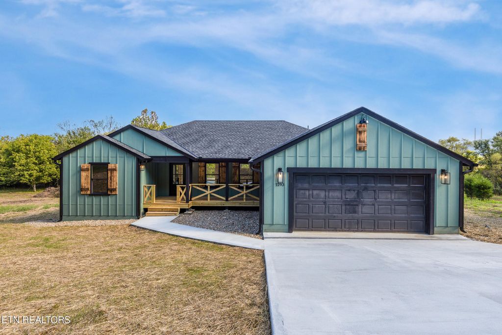 Photo of 1293 Swan Pond Circle Rd, Harriman, TN 37748 (MLS # 1315736)