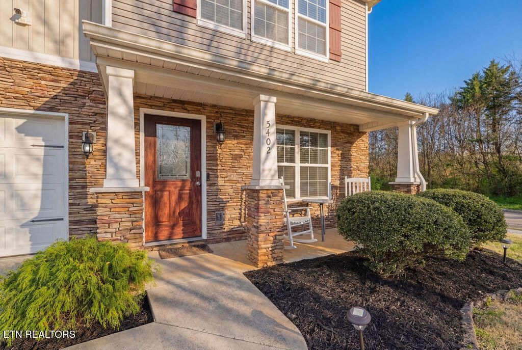 Photo of 5402 Laurel Creek Way, Knoxville, TN 37924 (MLS # 1333596)