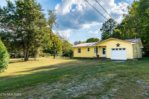 Photo of 2811 Norcross Rd, Maryville, TN 37803 (MLS # 1356062)