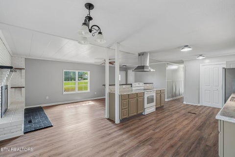 Tiny photo for 19211923 Harvard St, Maryville, TN 37801 (MLS # 1355529)