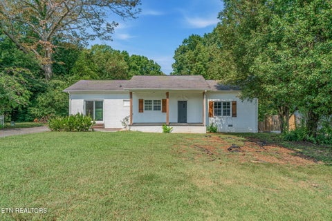 Photo of 19211923 Harvard St, Maryville, TN 37801 (MLS # 1355529)