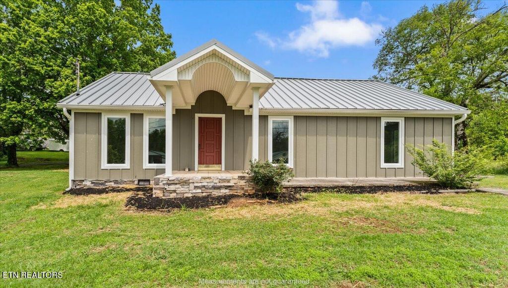 Photo of 1058 Thorn Grove Pike, Strawberry Plains, TN 37871 (MLS # 1298918)