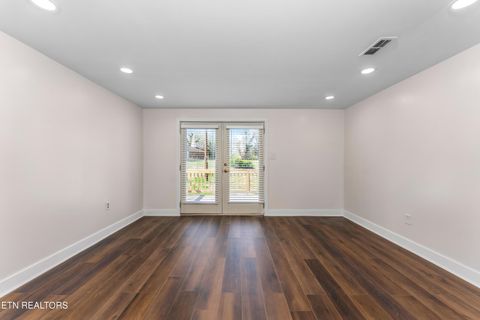 Tiny photo for 4205 Tomlinson St, Knoxville, TN 37920 (MLS # 1334166)