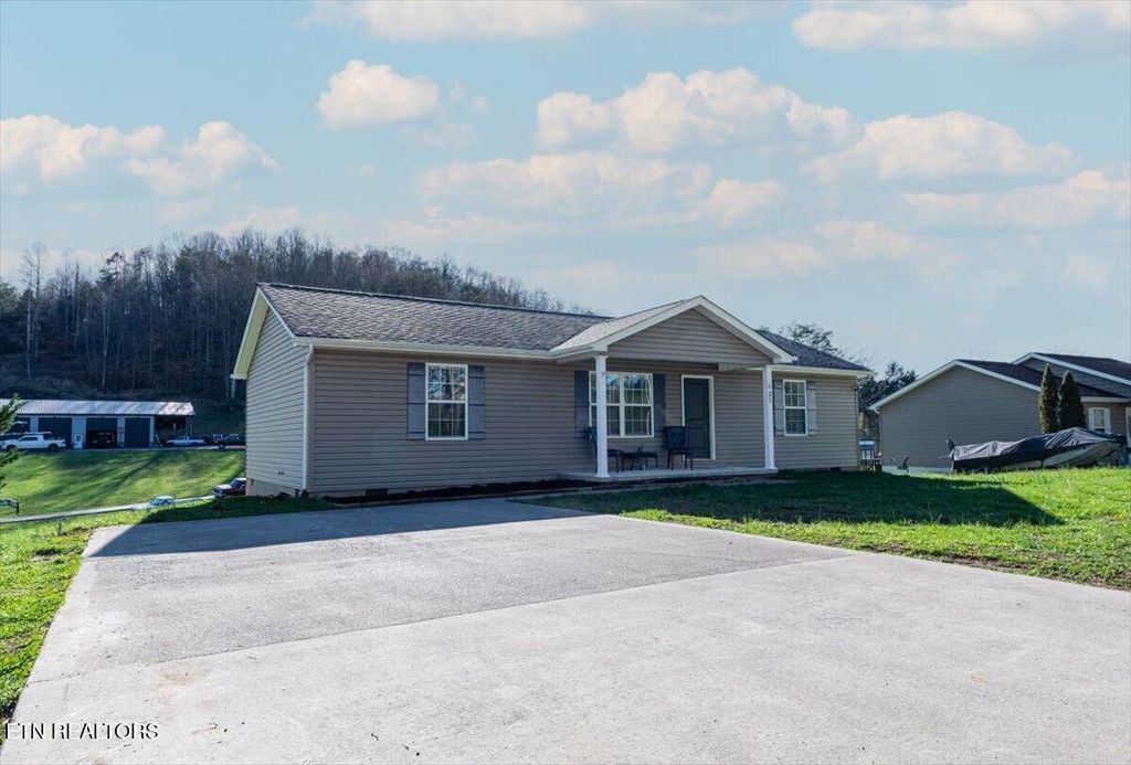 Photo of 137 Raccoon Valley Rd, Maynardville, TN 37807 (MLS # 1333248)