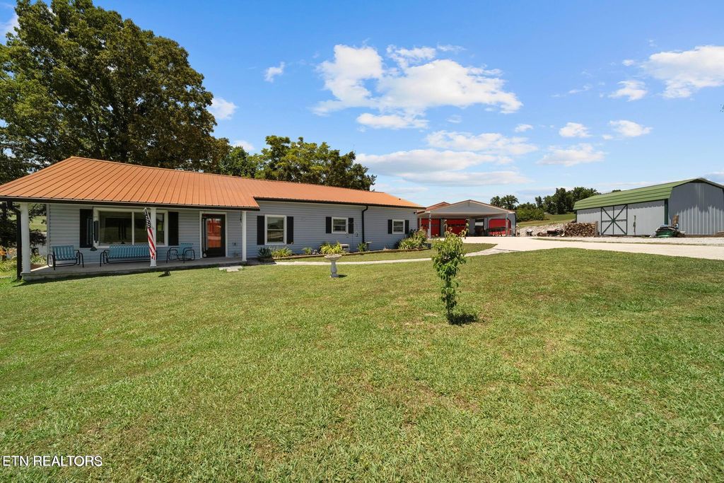 Photo of 1016 Swan Pond Circle Rd, Harriman, TN 37748 (MLS # 1299531)