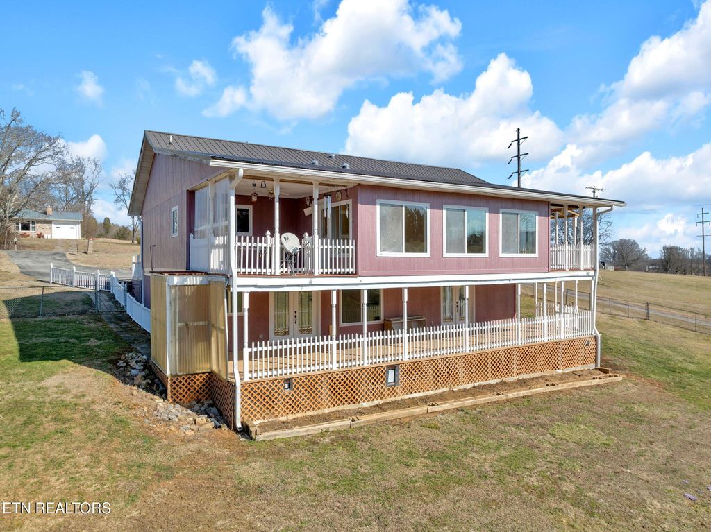 Photo of 731 Sam Martin Rd, Dandridge, TN 37725 (MLS # 1288692)