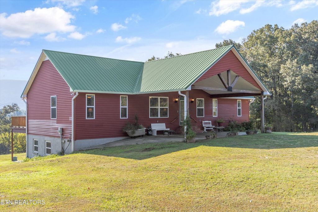Photo of 583 County Road 804, Etowah, TN 37331 (MLS # 1315584)