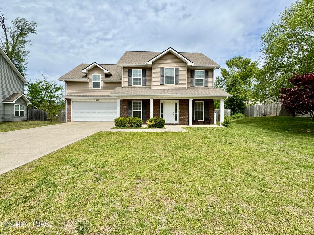 Photo of 1203 Elsborn Ridge Rd, Maryville, TN 37801 (MLS # 1339641)