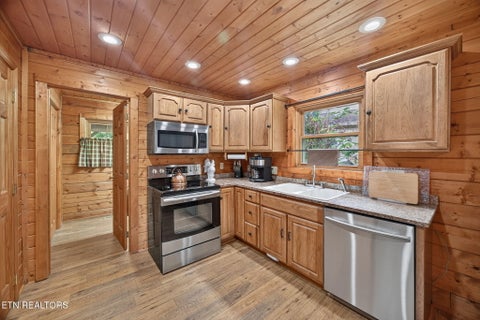 Tiny photo for 142 Rayahs Way, Quebeck, TN 38579 (MLS # 1357646)