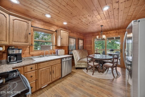 Tiny photo for 142 Rayahs Way, Quebeck, TN 38579 (MLS # 1357646)