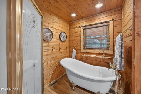 Tiny photo for 142 Rayahs Way, Quebeck, TN 38579 (MLS # 1357646)