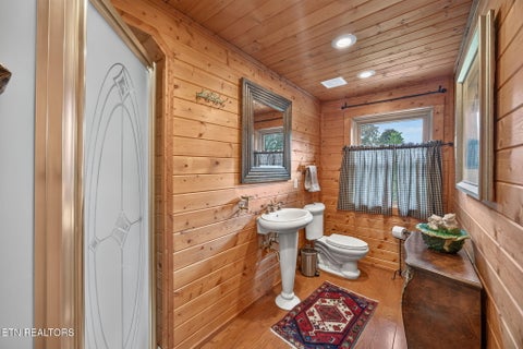 Tiny photo for 142 Rayahs Way, Quebeck, TN 38579 (MLS # 1357646)
