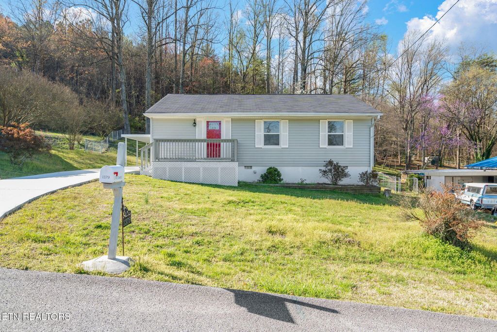 Photo of 1379 Byrd Circle, Kingston, TN 37763 (MLS # 1294359)