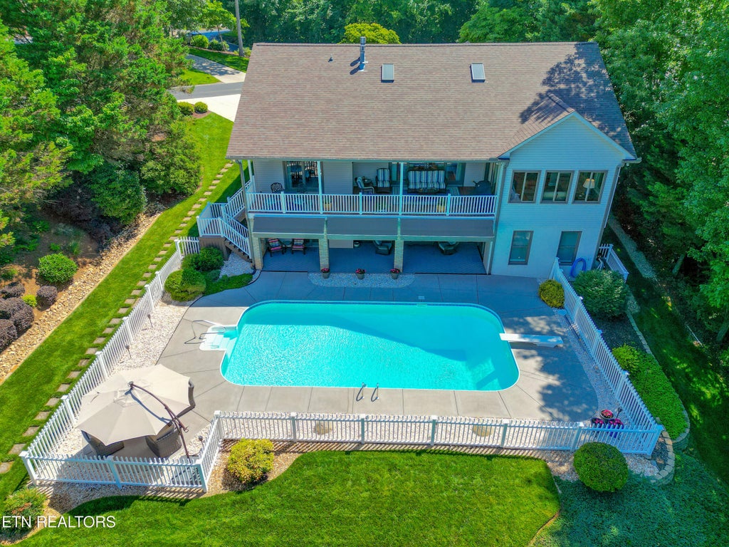 Photo of 201 Iroquois Circle, Loudon, TN 37774 (MLS # 1343444)