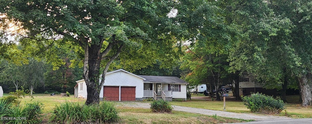 Photo of 5807 Maloneyville Rd, Corryton, TN 37721 (MLS # 1354709)
