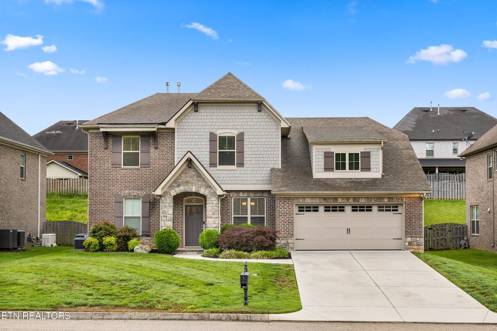 Photo of 12183 Inglecrest Lane, Farragut, TN 37934 (MLS # 1313435)