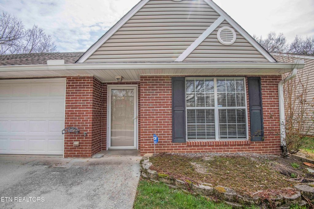 Photo of 232 Dalton Place Way, Knoxville, TN 37912 (MLS # 1330797)