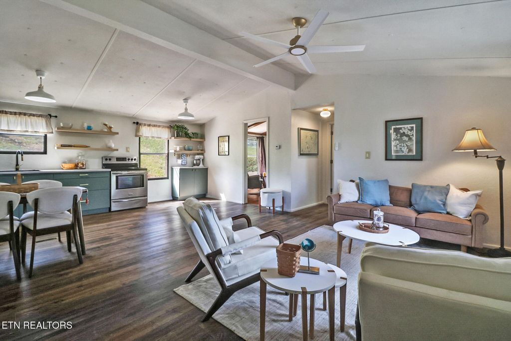 Photo of 540 N Kingston Ave, Rockwood, TN 37854 (MLS # 1307839)