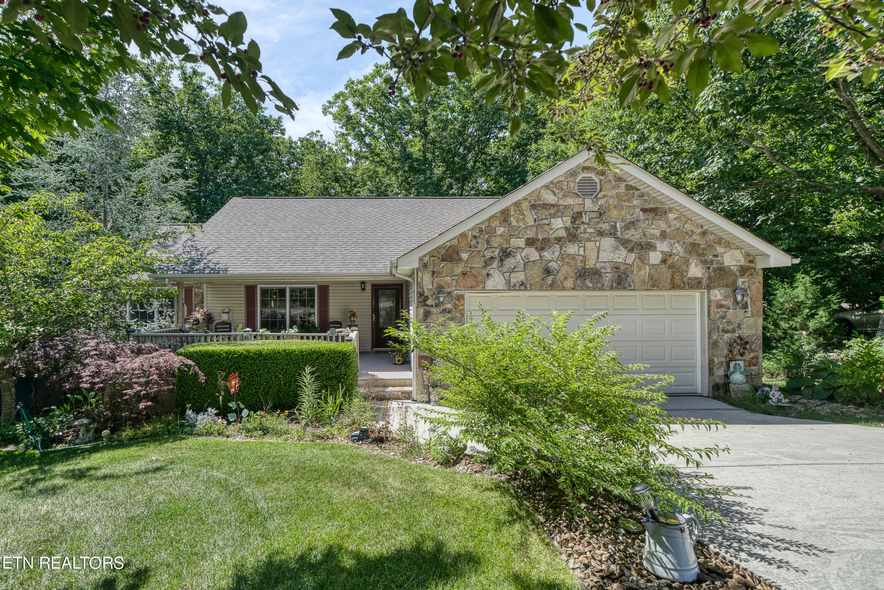 View Crossville, TN 38558 house